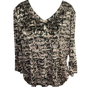 Nygard XL silver/black velvety cities of the world long sleeve shirt with V neck